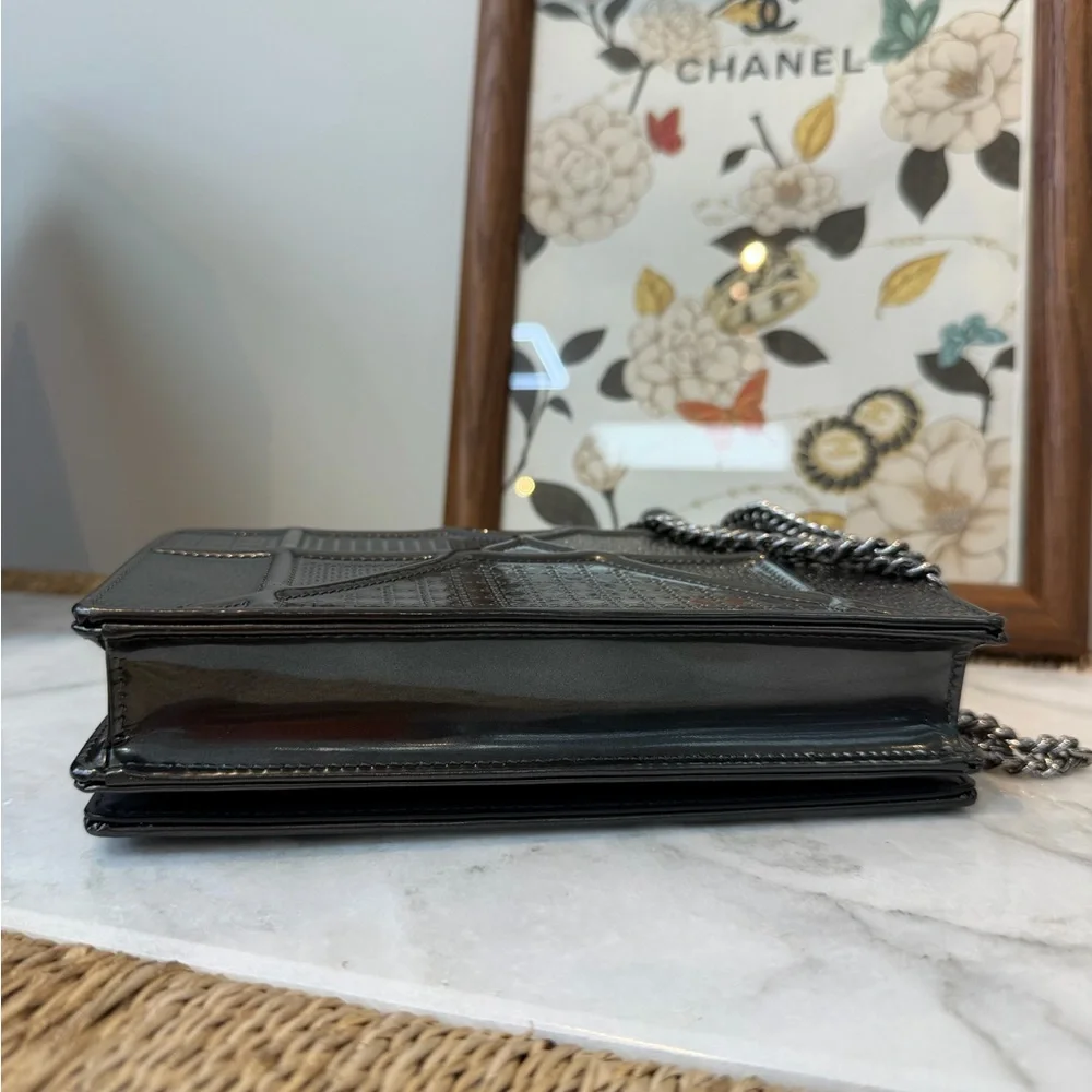 Christian Dior Metallic Patent Micro-Cannage Diorama Wallet on Chain crossbody - Picture 6 of 9